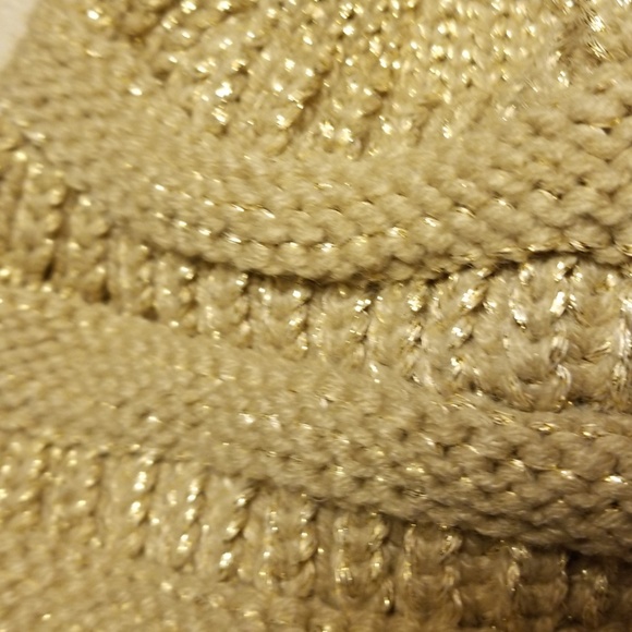 ✔C.C Gold Knit Beanie - Picture 2 of 2